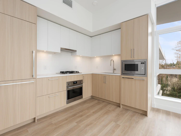 301-9675 King George Boulevard, Surrey, BC, V3T 0T7 - 38