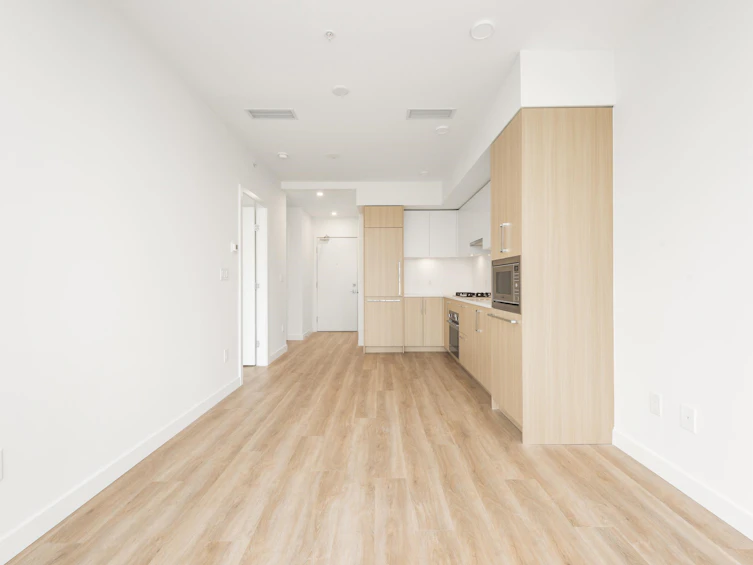 301-9675 King George Boulevard, Surrey, BC, V3T 0T7 - 10