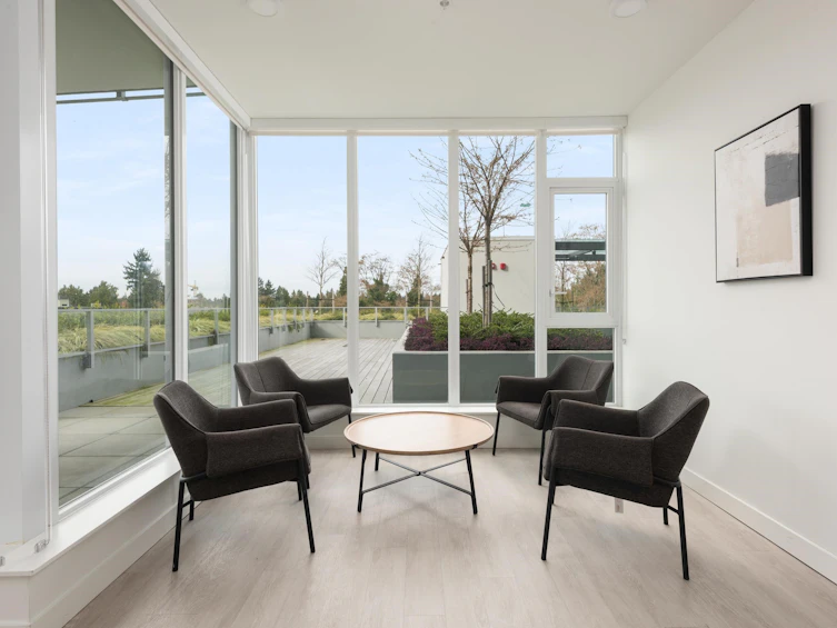 301-9675 King George Boulevard, Surrey, BC, V3T 0T7 - 32