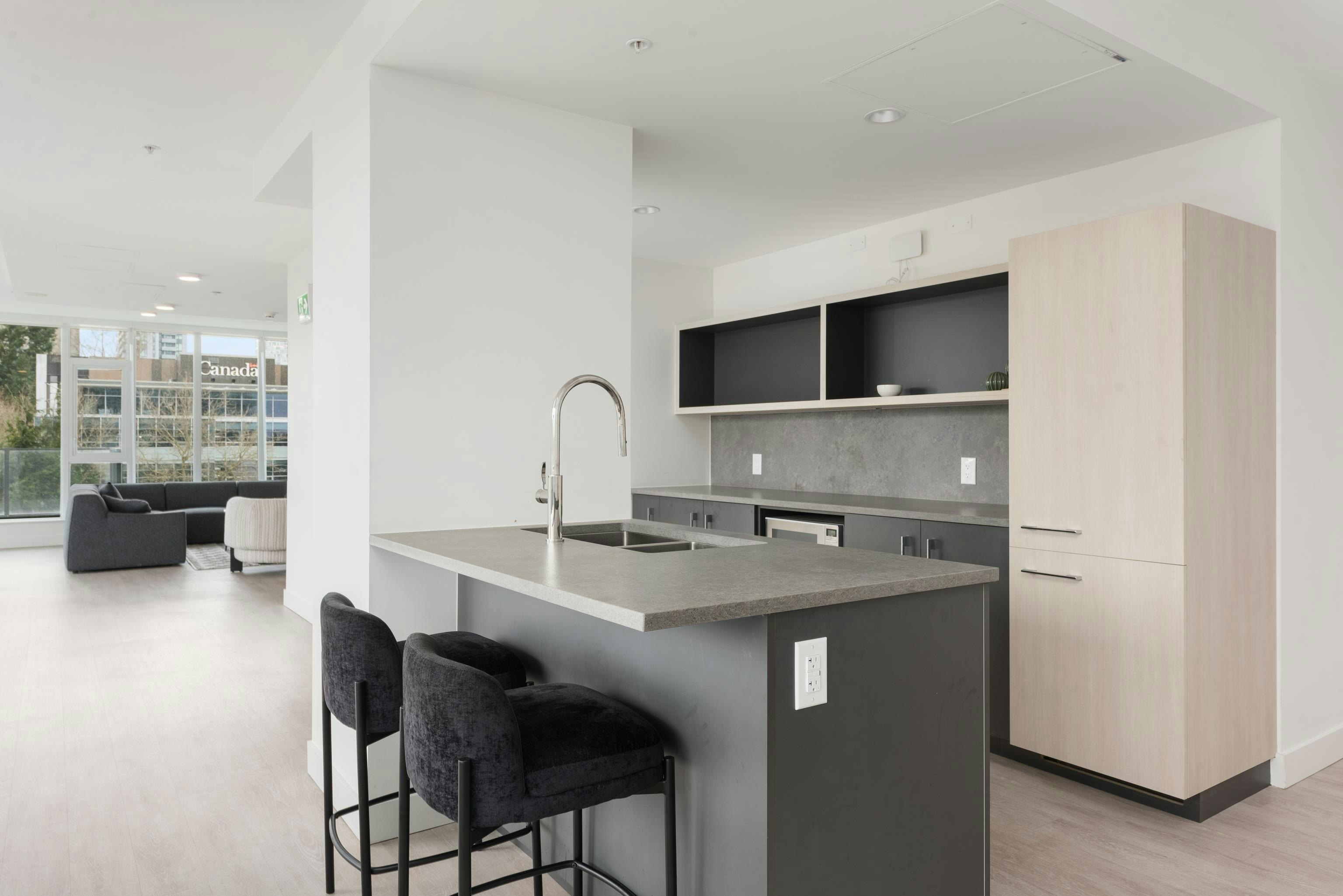 301-9675 King George Boulevard, Surrey, BC, V3T 0T7 - 27