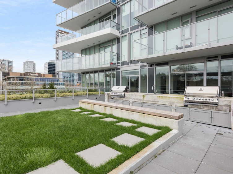 301-9675 King George Boulevard, Surrey, BC, V3T 0T7 - 29