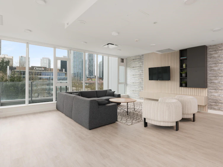 301-9675 King George Boulevard, Surrey, BC, V3T 0T7 - 23