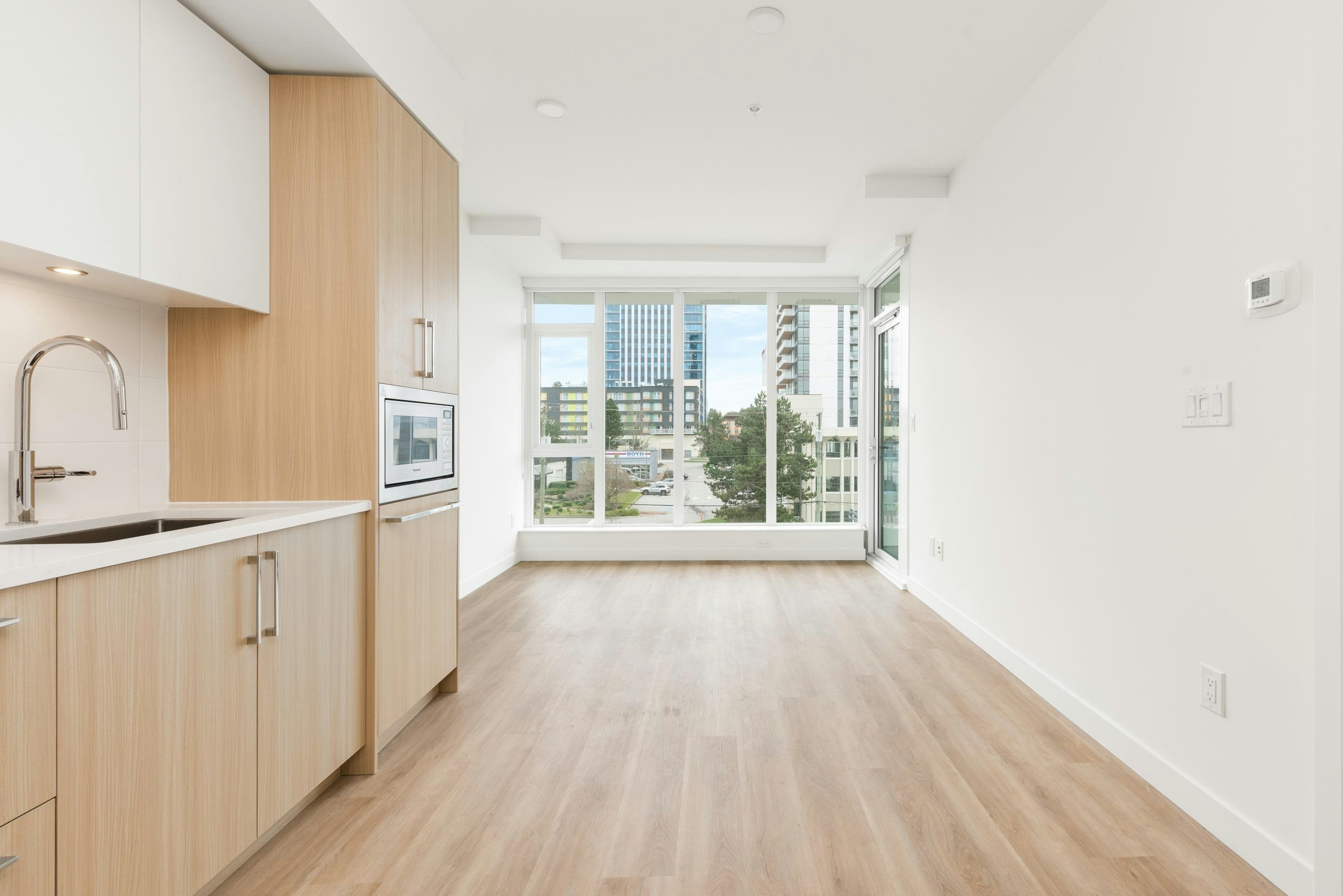 301-9675 King George Boulevard, Surrey, BC, V3T 0T7 - 12