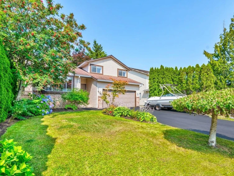 9427 214 Street, Langley, BC, V1M 1L5 - 2