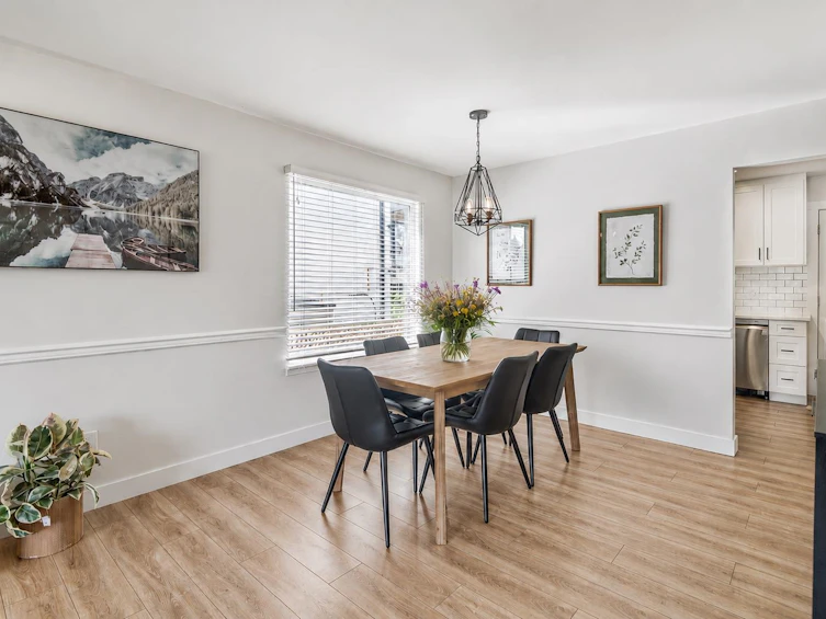 9427 214 Street, Langley, BC, V1M 1L5 - 9
