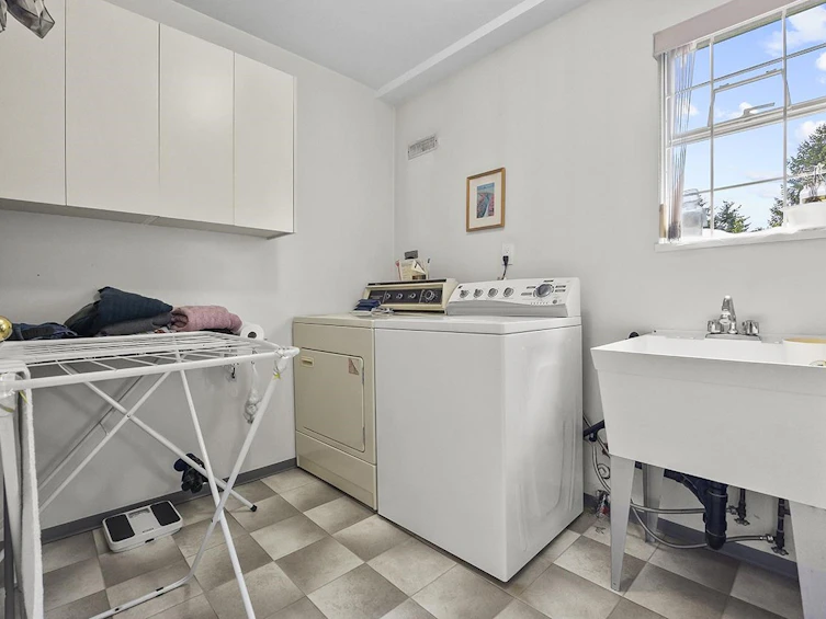 7168 Sussex Avenue, Burnaby, BC, V5J 3V3 - 23