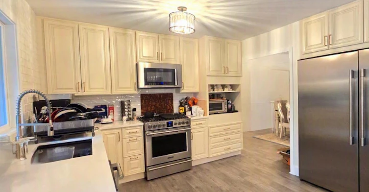 Upstairs-640 Stevens Drive, West Vancouver, BC, V7S 1C9 - 9