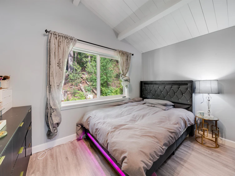 3870 Emerald Drive, North Vancouver, BC, V7R 3B8 - 14