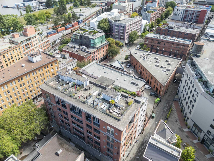 301-28 Powell Street, Vancouver, BC, V6A 1E7 - 32