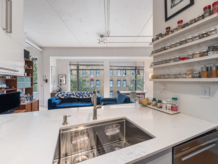 301-28 Powell Street, Vancouver, BC, V6A 1E7 - 11