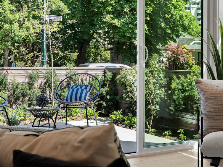 5489 Larch Street, Vancouver, BC, V6M 4C7 - 5
