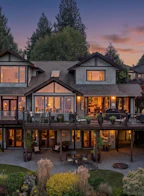 6480 Shoreline Place
