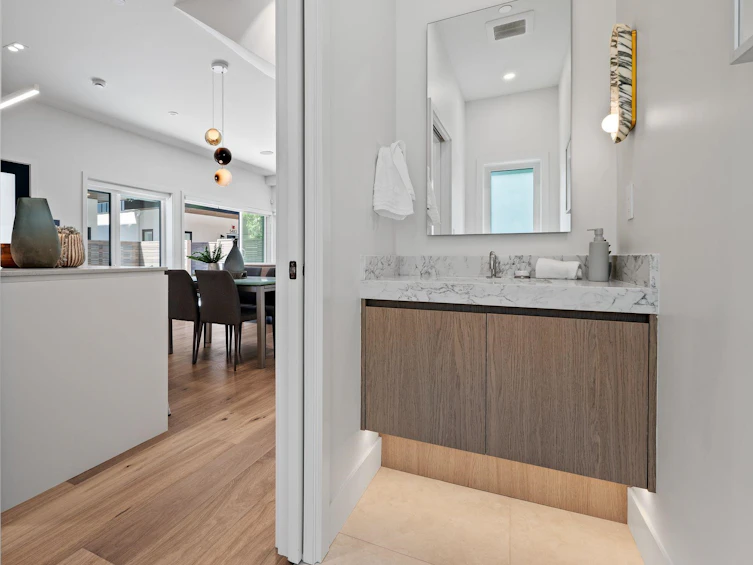 2535 W 39th Avenue, Vancouver, BC, V5P 2E6 - 19