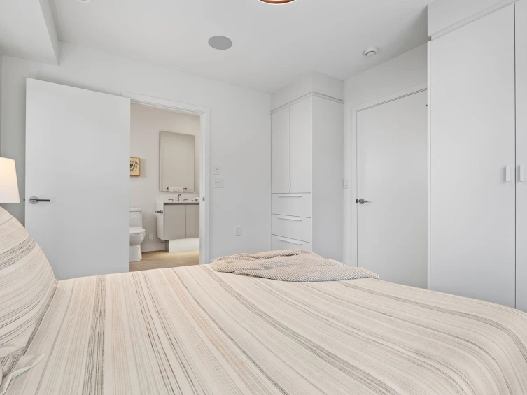 2535 W 39th Avenue, Vancouver, BC, V5P 2E6 - 35