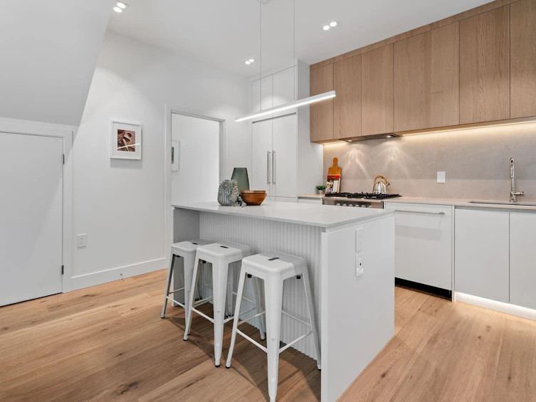2535 W 39th Avenue, Vancouver, BC, V5P 2E6 - 10