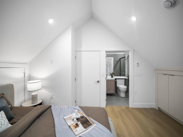 1-3623 Triumph Street, Vancouver, BC, V5K 1V4 - 16