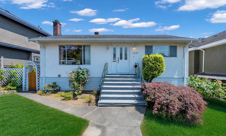 4438 Darwin Avenue