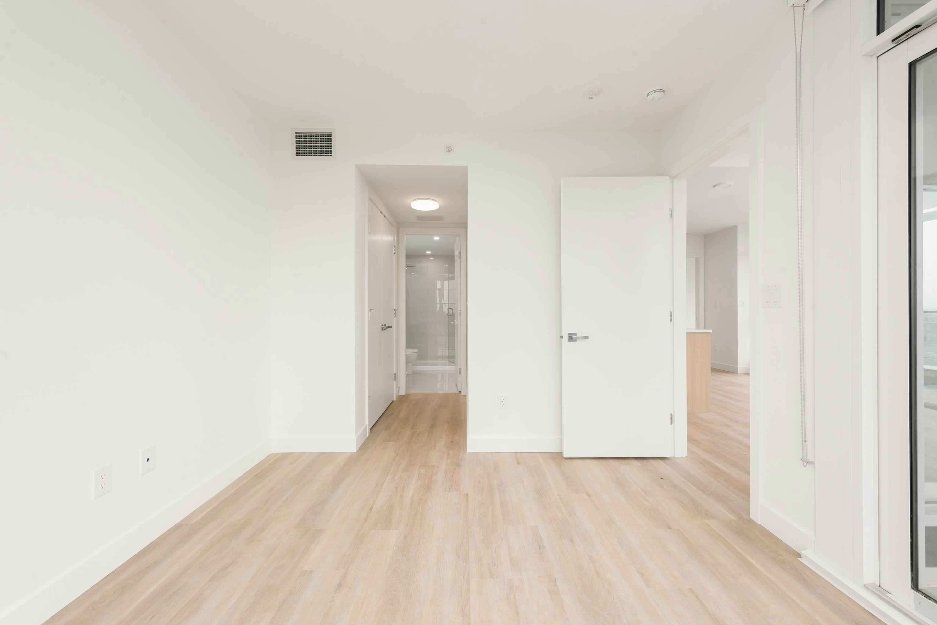 1802-9675 King George Boulevard, Surrey, BC, V3T 0T7 - 10