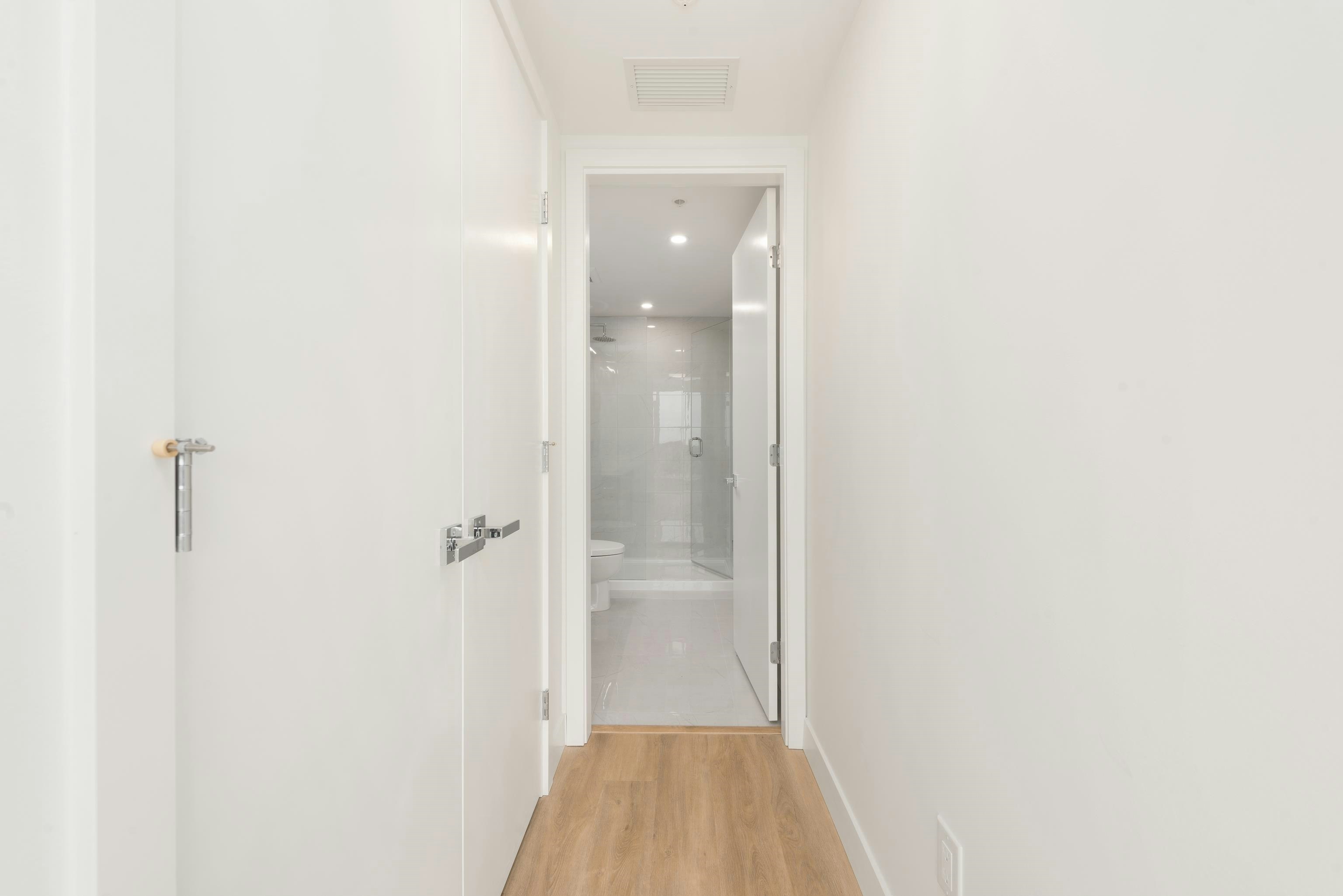 1802-9675 King George Boulevard, Surrey, BC, V3T 0T7 - 11