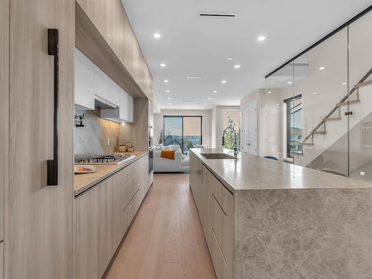 502 E 5th Street, North Vancouver, BC, V7L 1M4 - 10