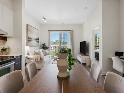 408-555 Foster Avenue - 4