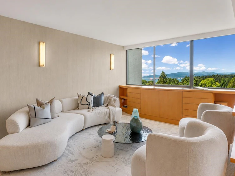 1101-2077 Nelson Street, Vancouver, BC, V6G 2Y2