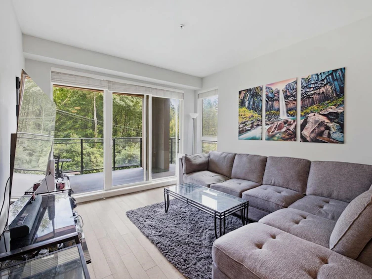 319-3399 Noel Drive, Burnaby, BC, V3J 0G8 - 3