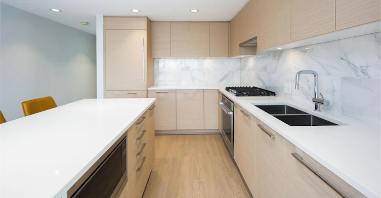 180X-6700 Dunblane Avenue, Burnaby, BC, V5H 0J3
