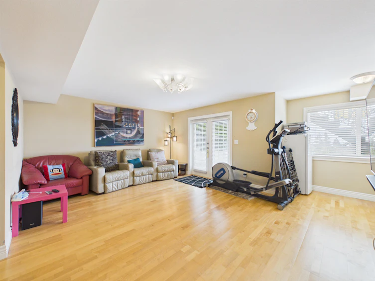 3010 Maplewood Court, Coquitlam, BC, V3E 3P3 - 23