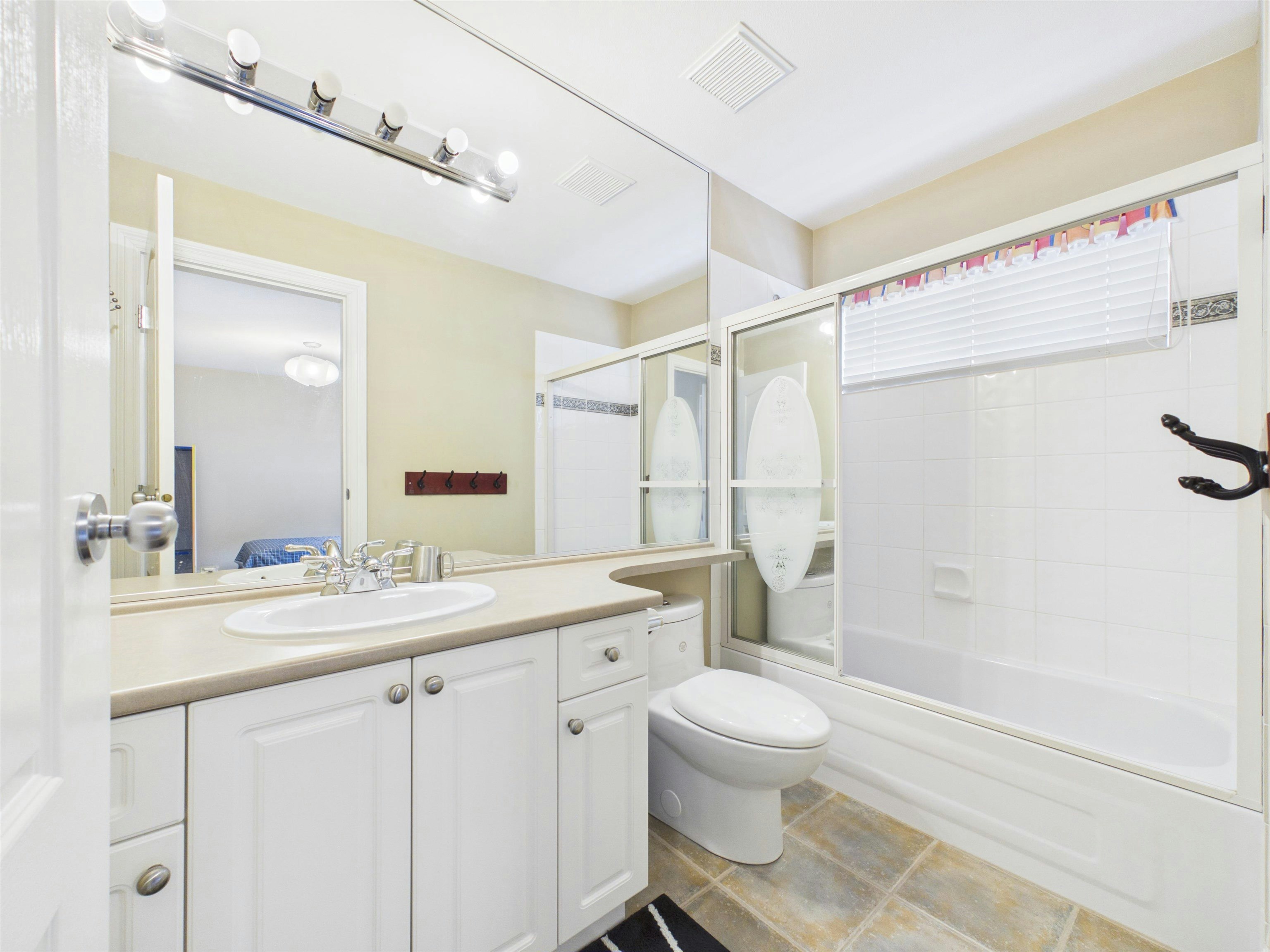 3010 Maplewood Court, Coquitlam, BC, V3E 3P3 - 20