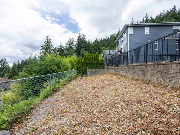 3010 Maplewood Court, Coquitlam, BC, V3E 3P3 - 36