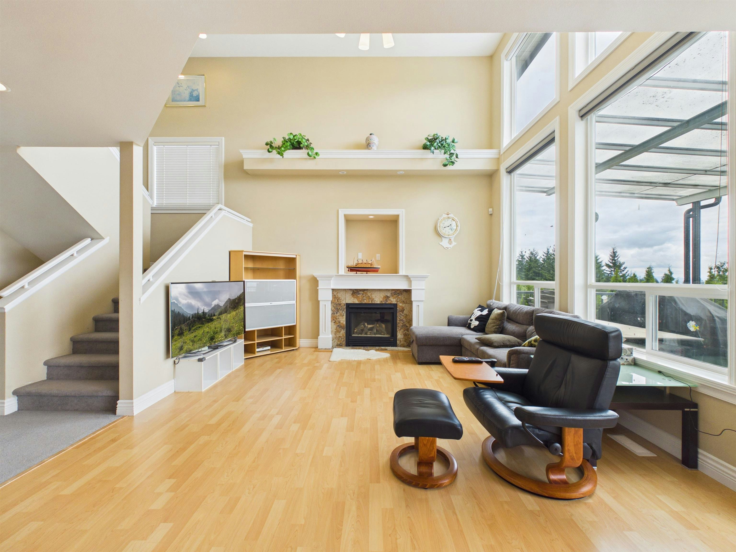 3010 Maplewood Court, Coquitlam, BC, V3E 3P3 - 9