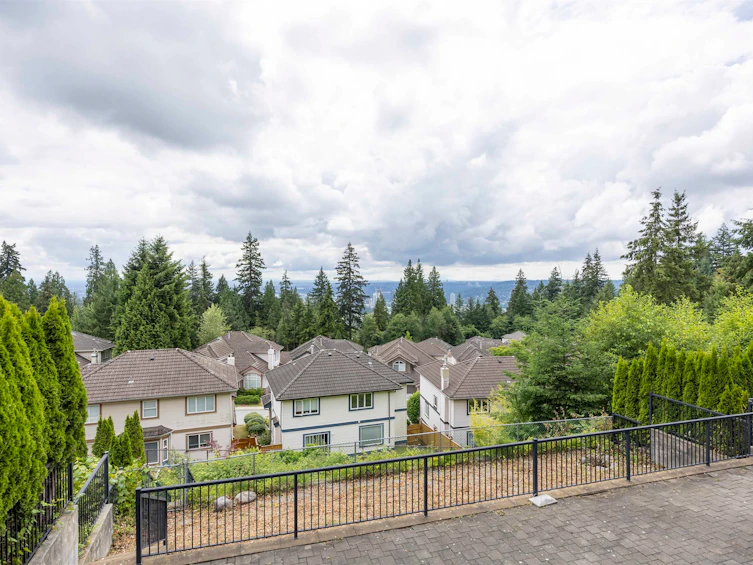 3010 Maplewood Court, Coquitlam, BC, V3E 3P3 - 32