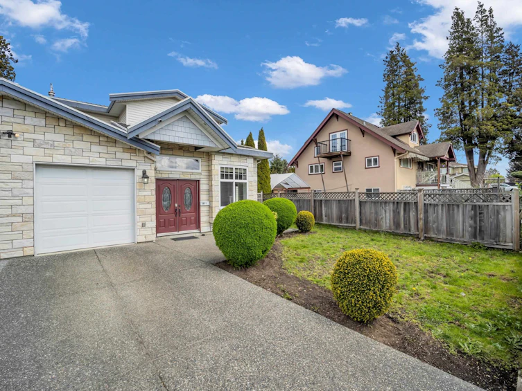5871 Rumble Street, Burnaby, BC, V5J 2C3 - 3