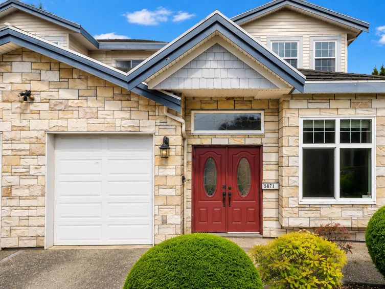 5871 Rumble Street, Burnaby, BC, V5J 2C3