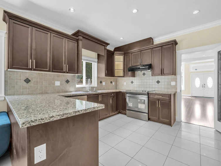 5871 Rumble Street, Burnaby, BC, V5J 2C3 - 14