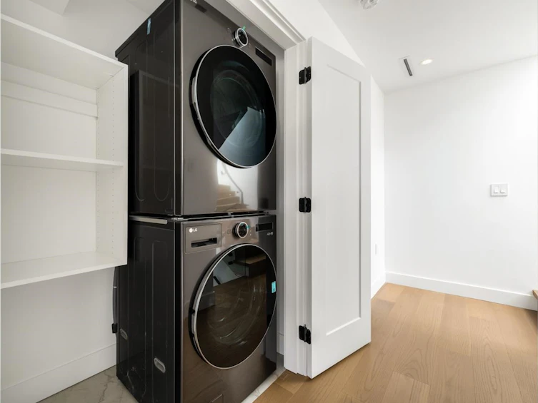 1-950 W 17th Avenue, Vancouver, BC, V5Z 1V4 - 35