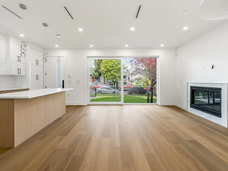 1-950 W 17th Avenue, Vancouver, BC, V5Z 1V4 - 5