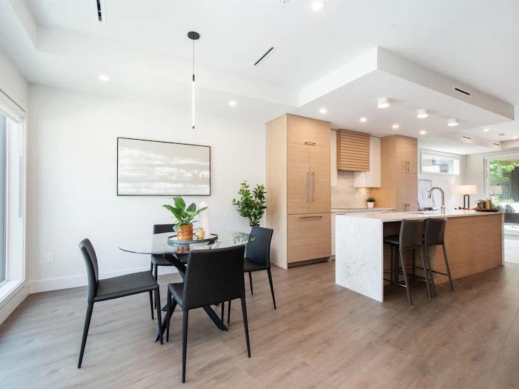 3181 Canfield Crescent, North Vancouver, BC, V7R 2V9 - 8