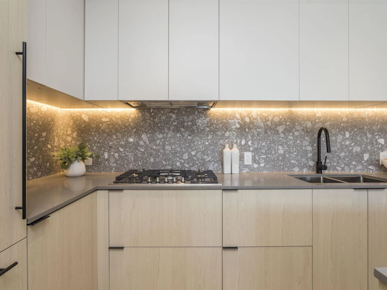 PH522-2471 St. George Street, Vancouver, BC, V5T 1W9 - 9