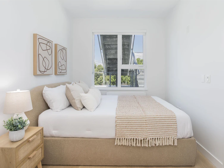 PH522-2471 St. George Street, Vancouver, BC, V5T 1W9 - 11