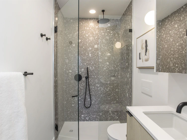 PH522-2471 St. George Street, Vancouver, BC, V5T 1W9 - 13