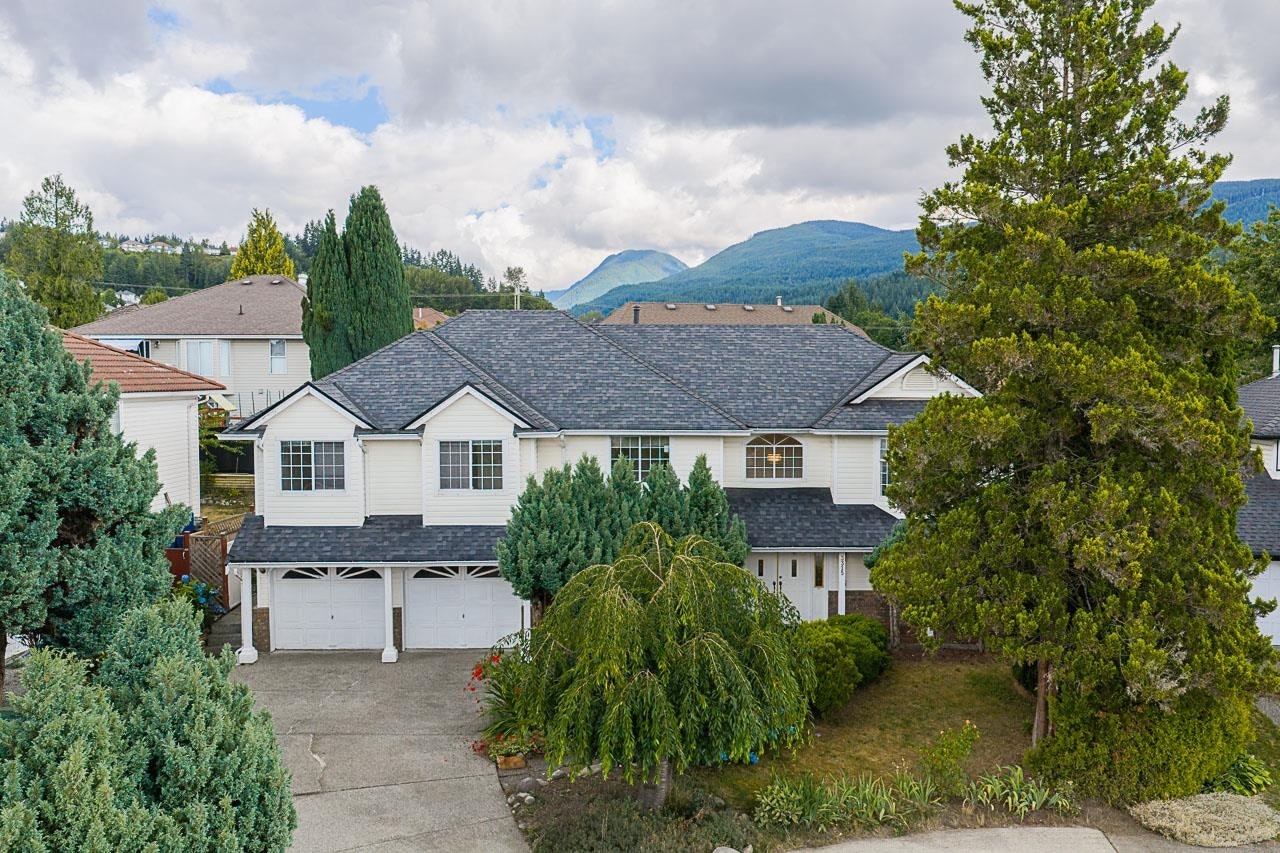 3315 El Casa Court, Coquitlam, BC, V3E 2P9 - 33