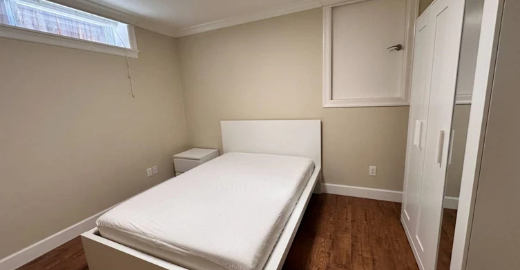 35xx W W 19th Avenue, Vancouver, BC, V6S 1C4 - 2