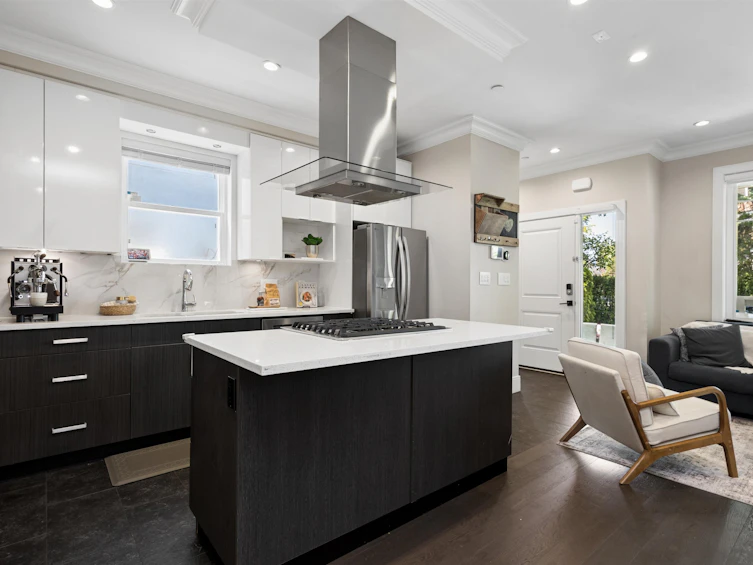 1336 E 23 Avenue, Vancouver, BC, V5V 1Z2 - 11