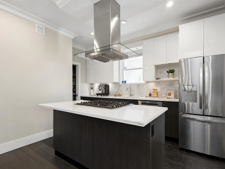1336 E 23 Avenue, Vancouver, BC, V5V 1Z2 - 10