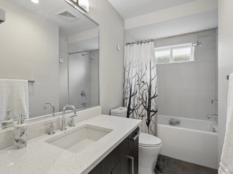 1336 E 23 Avenue, Vancouver, BC, V5V 1Z2 - 19