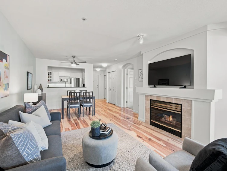 204-20125 55a Avenue, Langley, BC, V3A 8L6 - 2