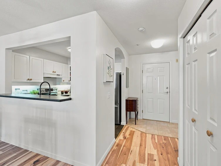 204-20125 55a Avenue, Langley, BC, V3A 8L6 - 3