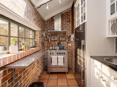 2636 Hemlock Street - 4